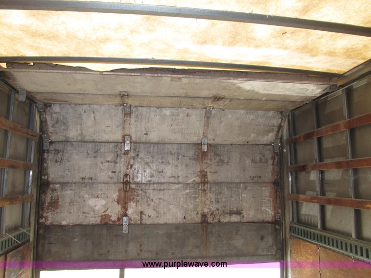 image for item F7397 2002 International 4300 box truck