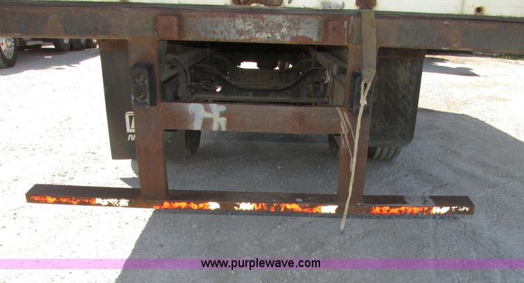 image for item F7397 2002 International 4300 box truck