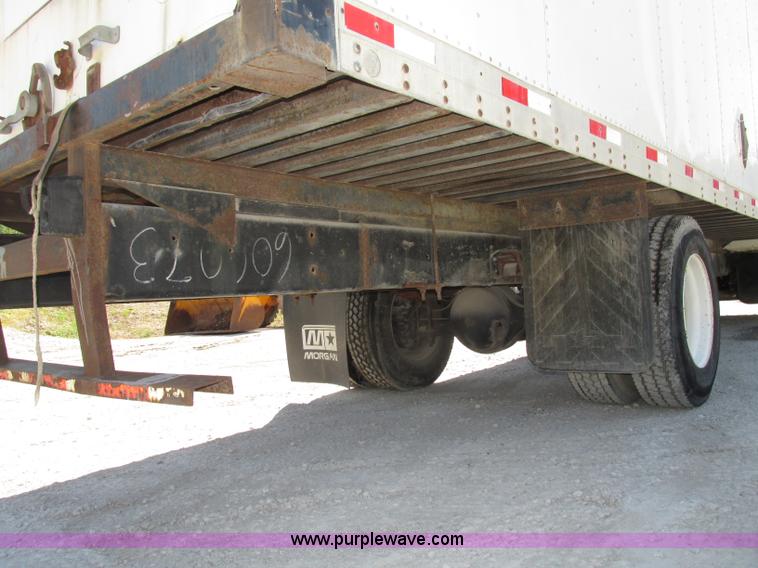 image for item F7397 2002 International 4300 box truck
