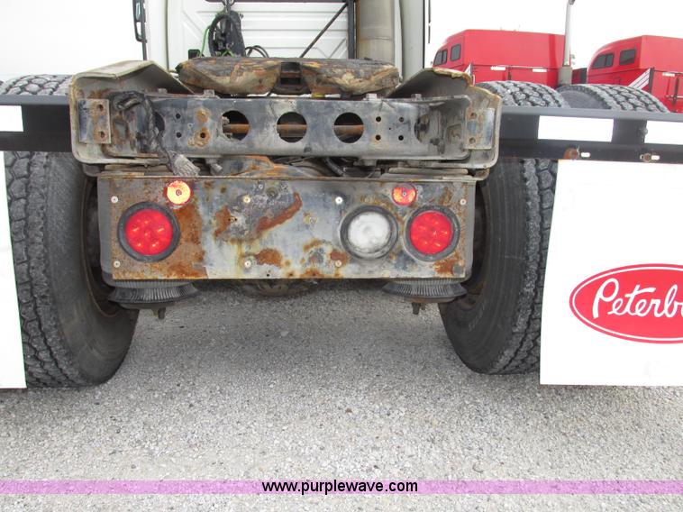 image for item F7398 2006 International TranStar 8600 semi truck