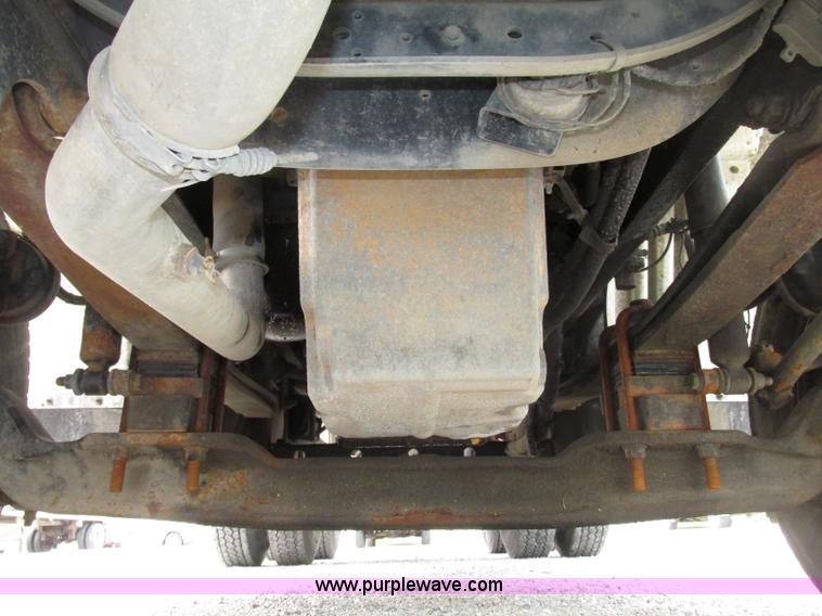 image for item F7398 2006 International TranStar 8600 semi truck