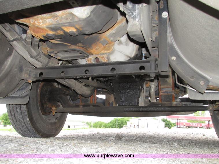 image for item F7398 2006 International TranStar 8600 semi truck