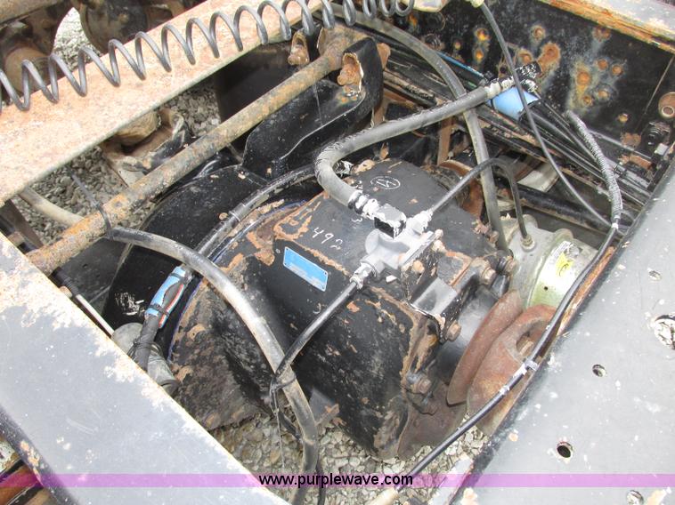 image for item F7399 2000 International 9200i semi truck