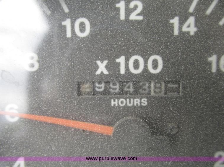 image for item F7400 1995 Mack CH613 semi truck