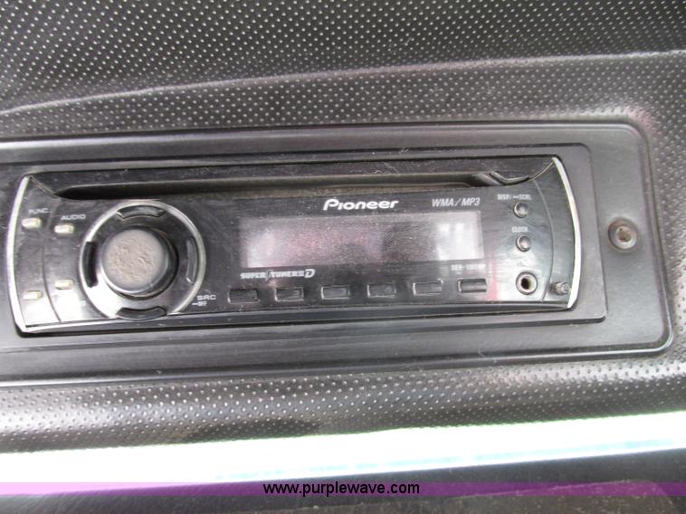 image for item F7400 1995 Mack CH613 semi truck