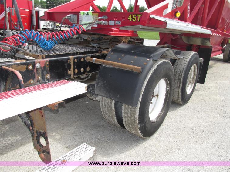 image for item F7400 1995 Mack CH613 semi truck