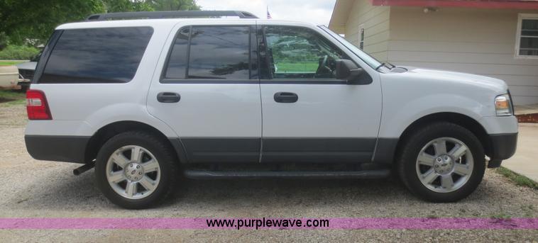image for item F8289 2007 Ford Expedition SUV