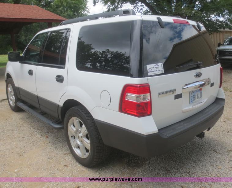 image for item F8289 2007 Ford Expedition SUV
