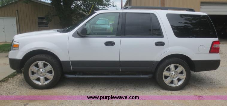 image for item F8289 2007 Ford Expedition SUV