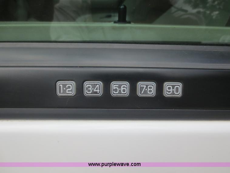 image for item F8289 2007 Ford Expedition SUV