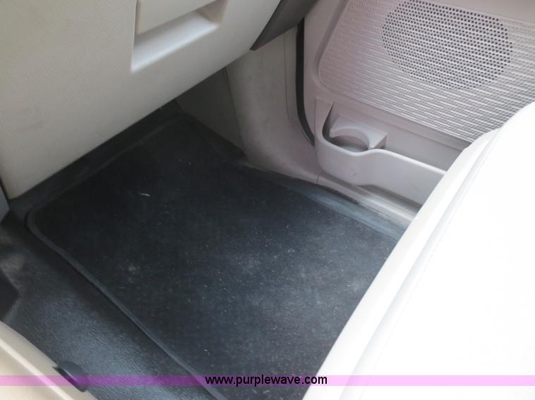 image for item F8289 2007 Ford Expedition SUV