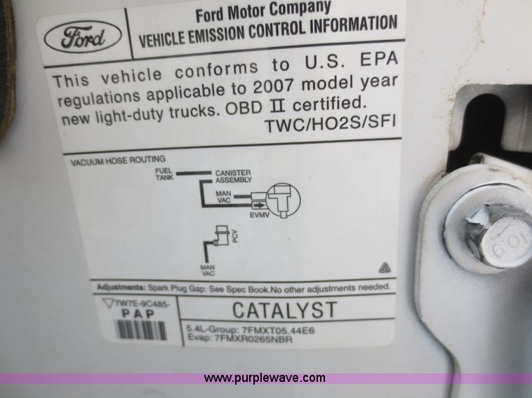 image for item F8289 2007 Ford Expedition SUV