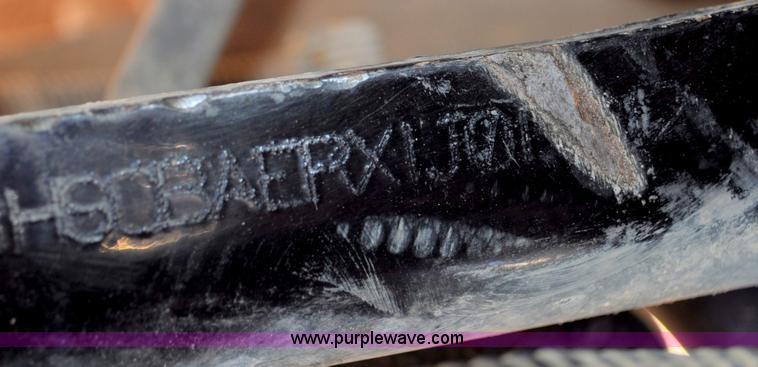 image for item G6487 2001 International 9100 semi truck