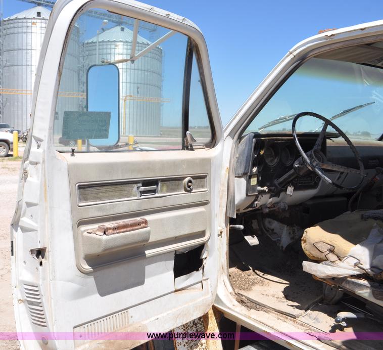 image for item G6488 1974 Chevrolet C65 Custom Deluxe grain truck