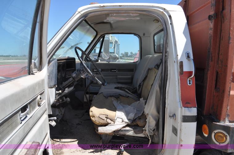 image for item G6488 1974 Chevrolet C65 Custom Deluxe grain truck