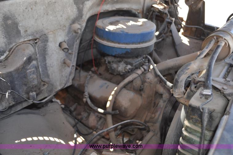 image for item G6488 1974 Chevrolet C65 Custom Deluxe grain truck