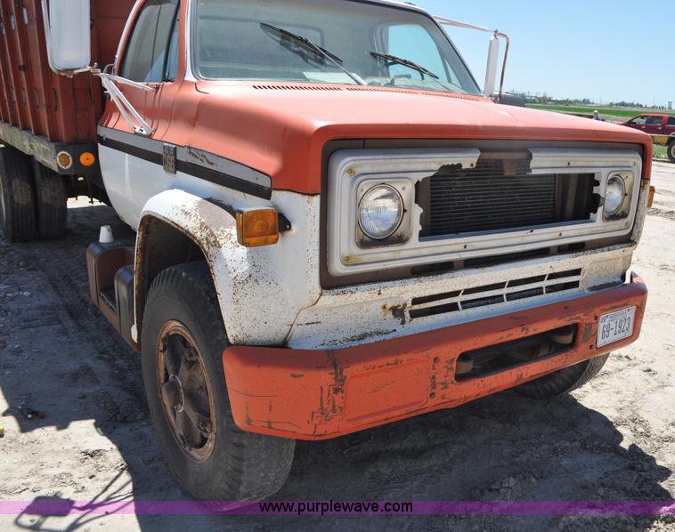 image for item G6488 1974 Chevrolet C65 Custom Deluxe grain truck