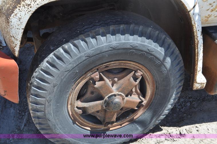 image for item G6488 1974 Chevrolet C65 Custom Deluxe grain truck