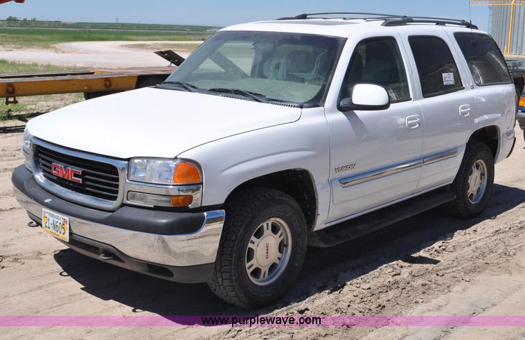 image for item G6489 2001 GMC Yukon SLE SUV