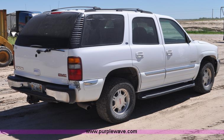 image for item G6489 2001 GMC Yukon SLE SUV