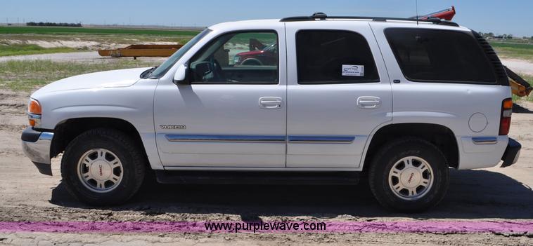 image for item G6489 2001 GMC Yukon SLE SUV
