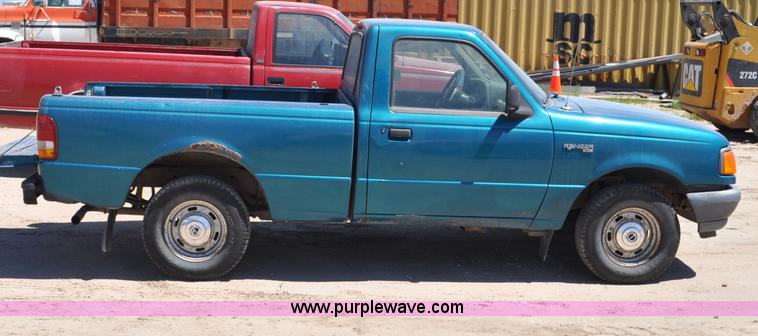 image for item G6491 1994 Ford Ranger XL pickup truck