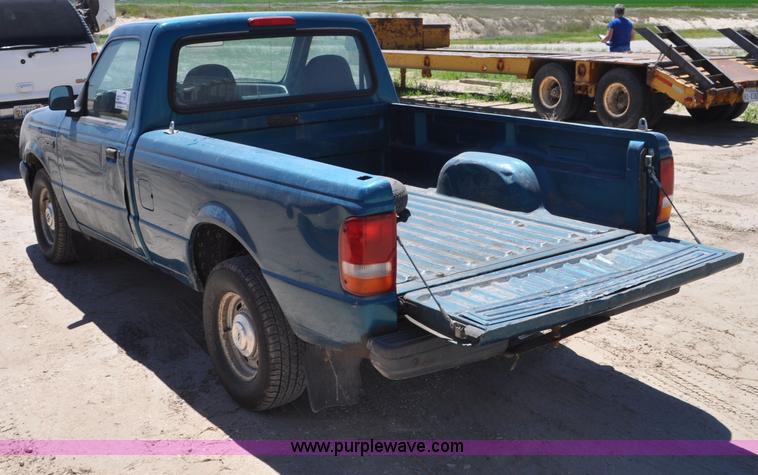 image for item G6491 1994 Ford Ranger XL pickup truck