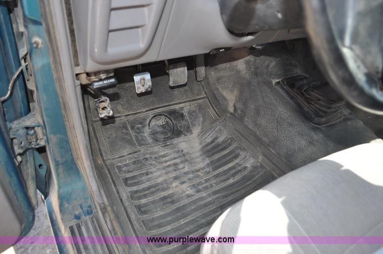 image for item G6491 1994 Ford Ranger XL pickup truck