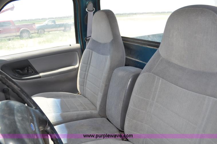 image for item G6491 1994 Ford Ranger XL pickup truck