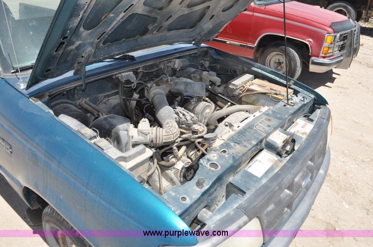 image for item G6491 1994 Ford Ranger XL pickup truck