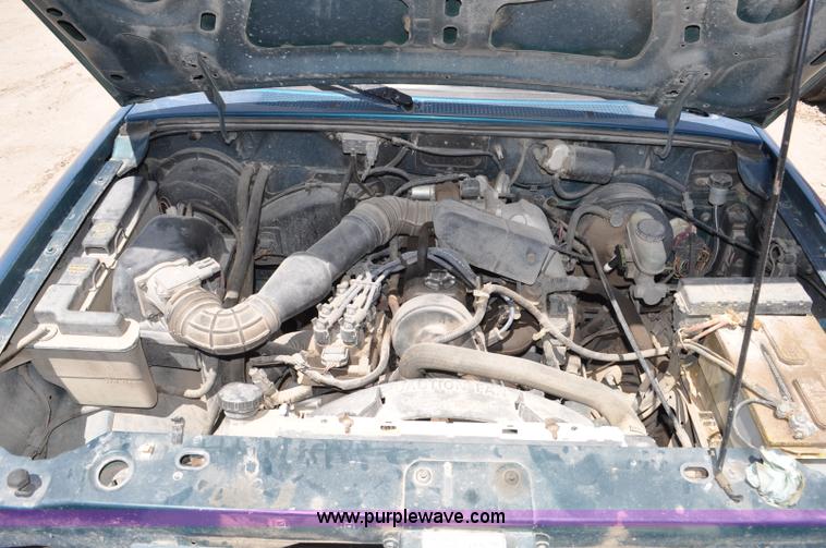 image for item G6491 1994 Ford Ranger XL pickup truck