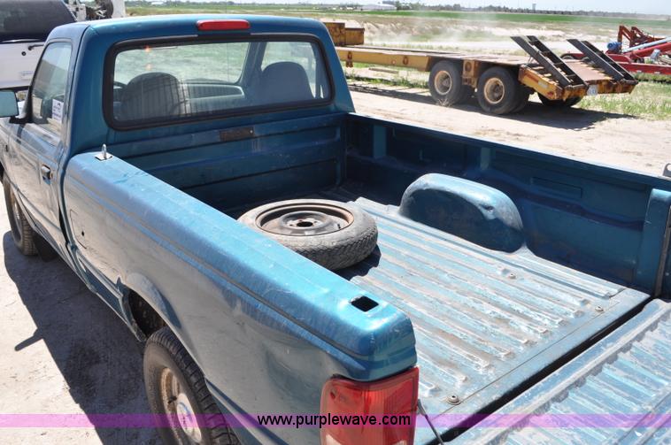 image for item G6491 1994 Ford Ranger XL pickup truck