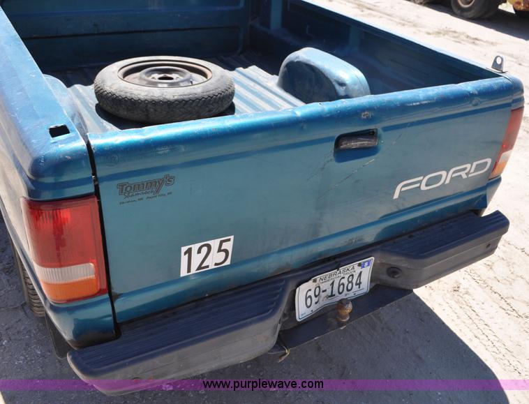 image for item G6491 1994 Ford Ranger XL pickup truck
