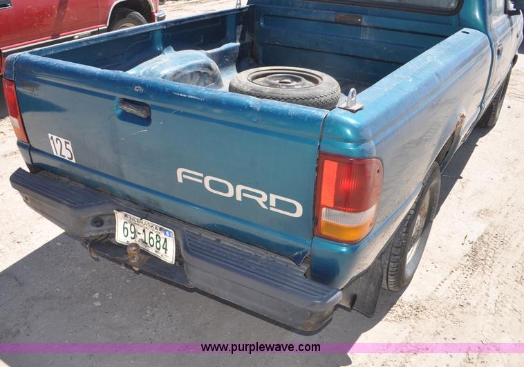 image for item G6491 1994 Ford Ranger XL pickup truck