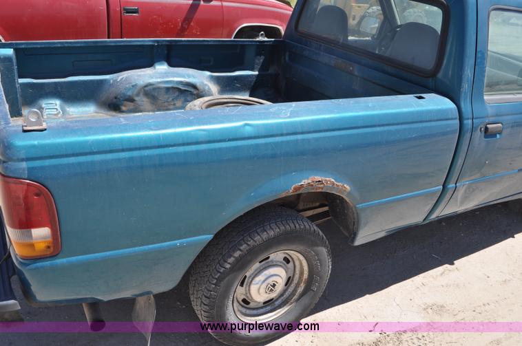 image for item G6491 1994 Ford Ranger XL pickup truck
