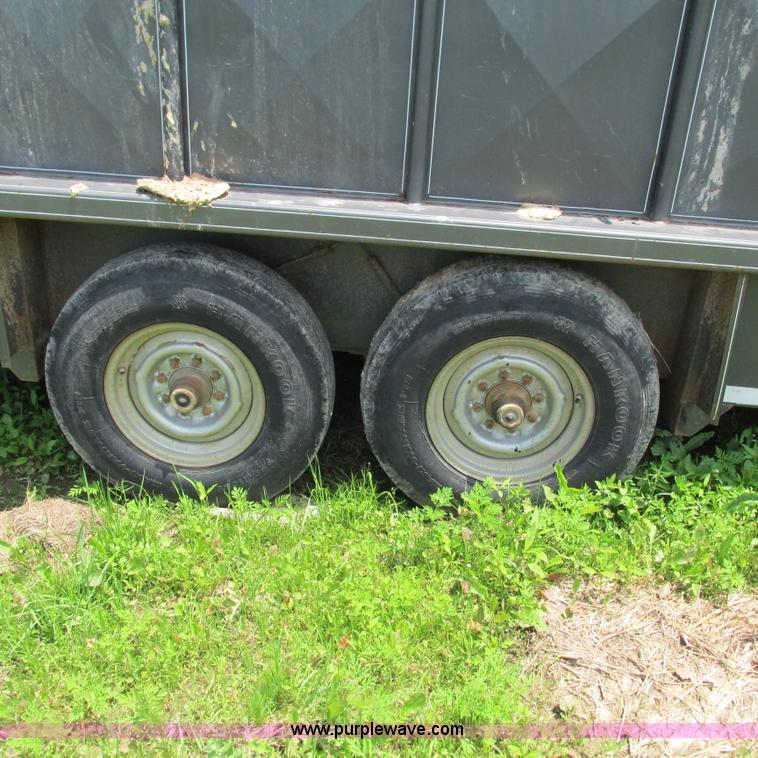 image for item G9299 2001 Coose gooseneck livestock trailer