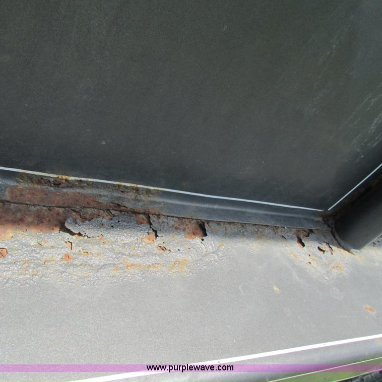 image for item G9299 2001 Coose gooseneck livestock trailer