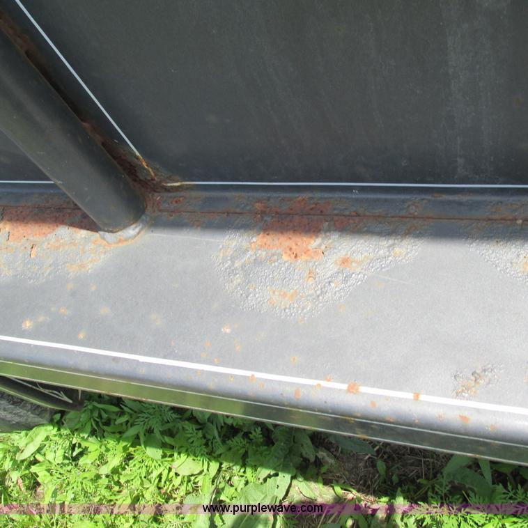 image for item G9299 2001 Coose gooseneck livestock trailer