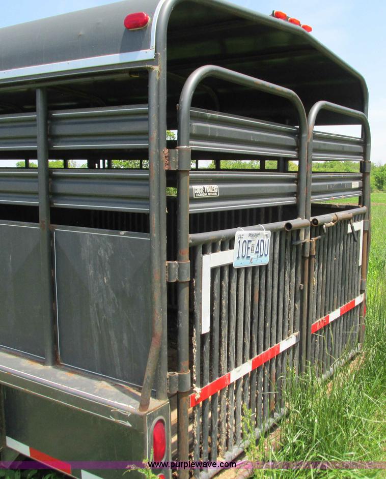image for item G9299 2001 Coose gooseneck livestock trailer