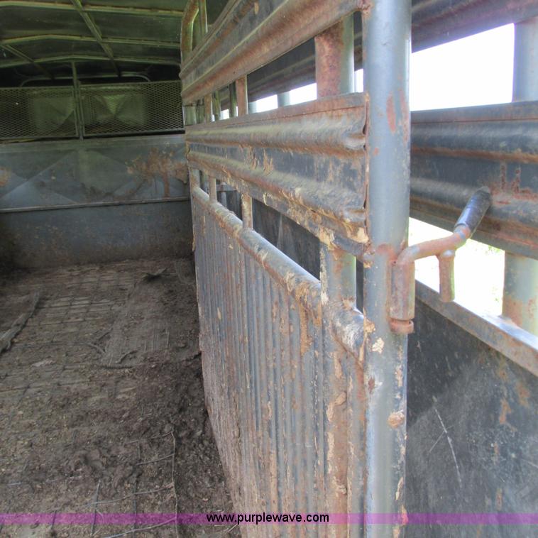 image for item G9299 2001 Coose gooseneck livestock trailer