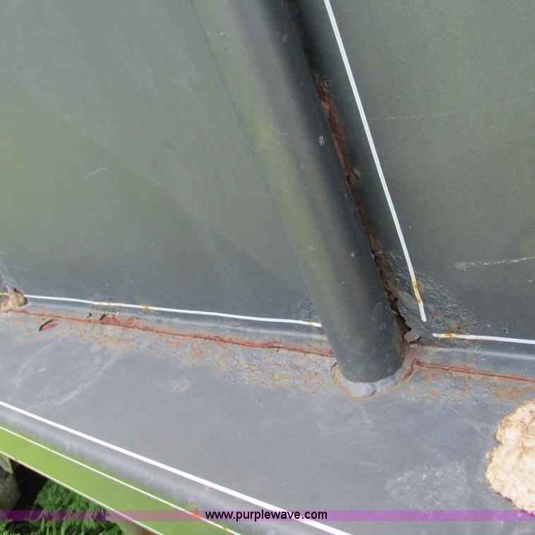 image for item G9299 2001 Coose gooseneck livestock trailer