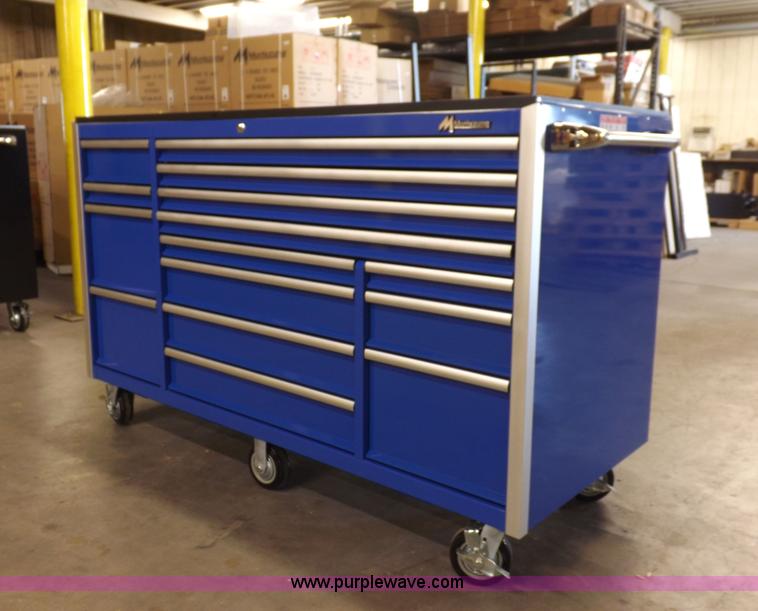 Montezuma Mfg. MZBU7217MZ 15 drawer rolling tool in Montezuma