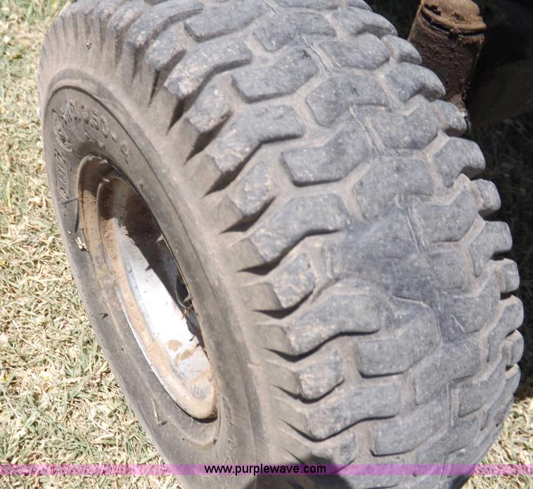 image for item H1863 Deutz Allis lawn mower