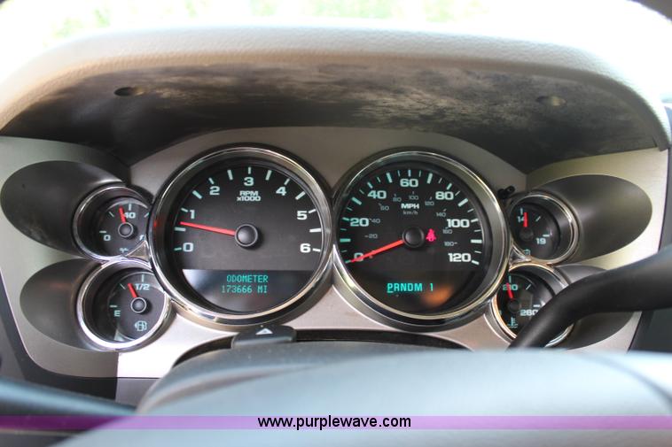 image for item H2503 2008 Chevrolet Silverado 2500HD Ext. Cab pickup truck