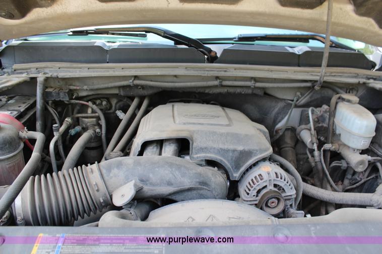 image for item H2503 2008 Chevrolet Silverado 2500HD Ext. Cab pickup truck