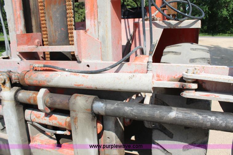 image for item H2510 Taylor Y-22-BW0 forklift