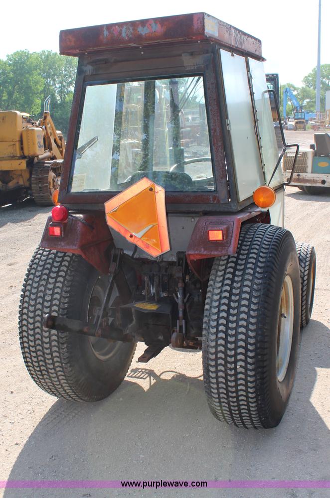 image for item H2513 1980 Case IH 255 MFWD tractor