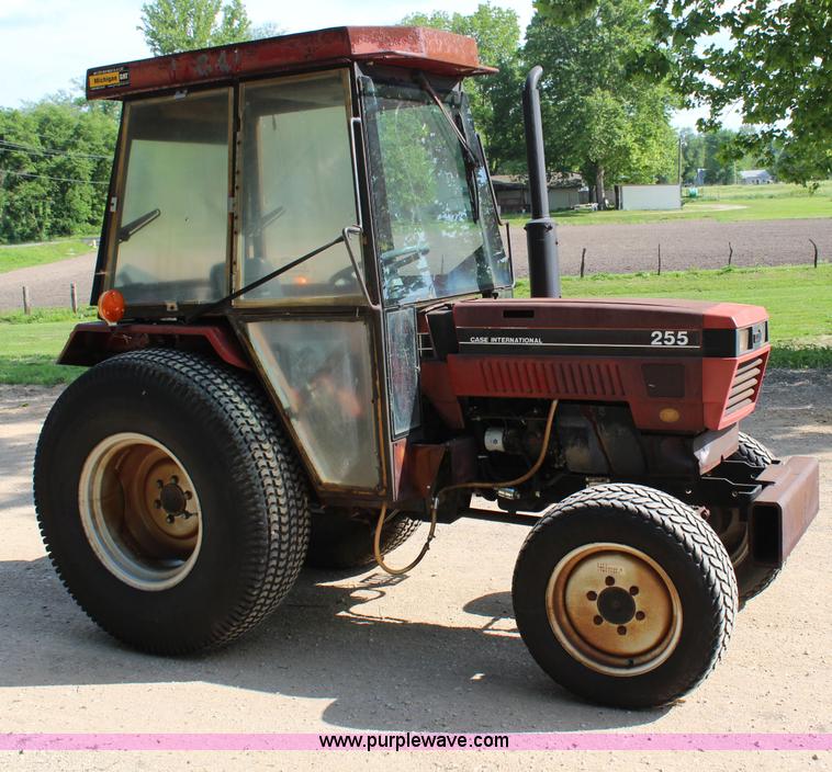 image for item H2513 1980 Case IH 255 MFWD tractor