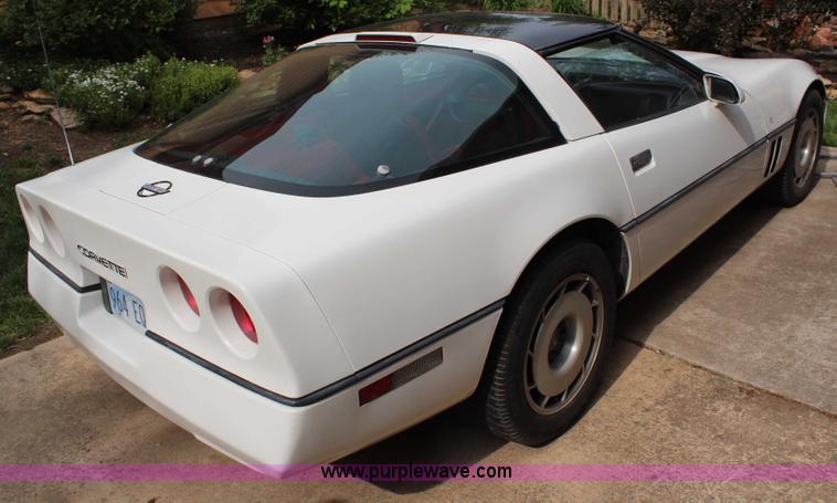 image for item H2693 1986 Chevrolet Corvette