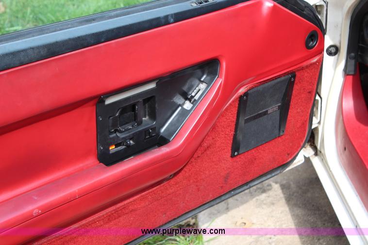 image for item H2693 1986 Chevrolet Corvette